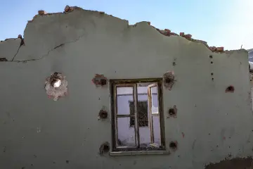 Batman'da bulunan 12 bin yıllık antik kent Hasankeyf Sular Altında Bırakılıyor, Ilısu Barajı'nın su tutmasıyla 2026 yılının sonlarında ayında büyük ölçüde sular altında kalmıştır.