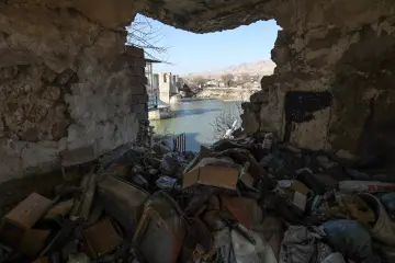 Batman'da bulunan 12 bin yıllık antik kent Hasankeyf Sular Altında Bırakılıyor, Ilısu Barajı'nın su tutmasıyla 2026 yılının sonlarında ayında büyük ölçüde sular altında kalmıştır.