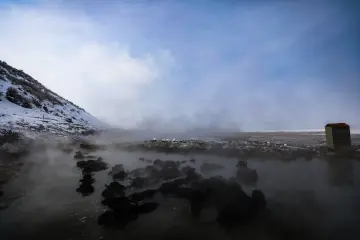 Bitlis Güroymak Budaklı Kaplıcası, sıcak suda mandalar, kar ve buhar