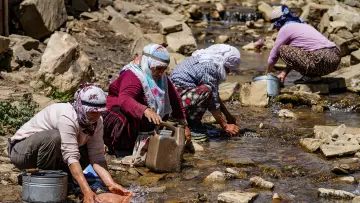 Hakkari yaylasında derede çalışan kadınlar, su kullanımı ve günlük yayla yaşamı