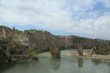 Tarihi Hasankeyf’in sular altında bırakılmadan önceki hali. (17.10.2009)